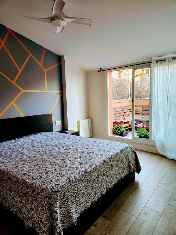 Estudio Con Terraza Badalona Hotel Exterior photo
