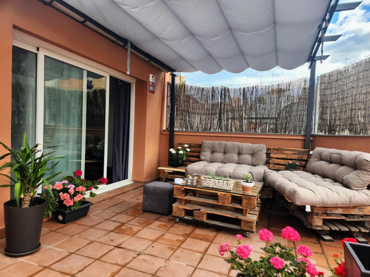 Estudio Con Terraza Badalona Hotel Exterior photo